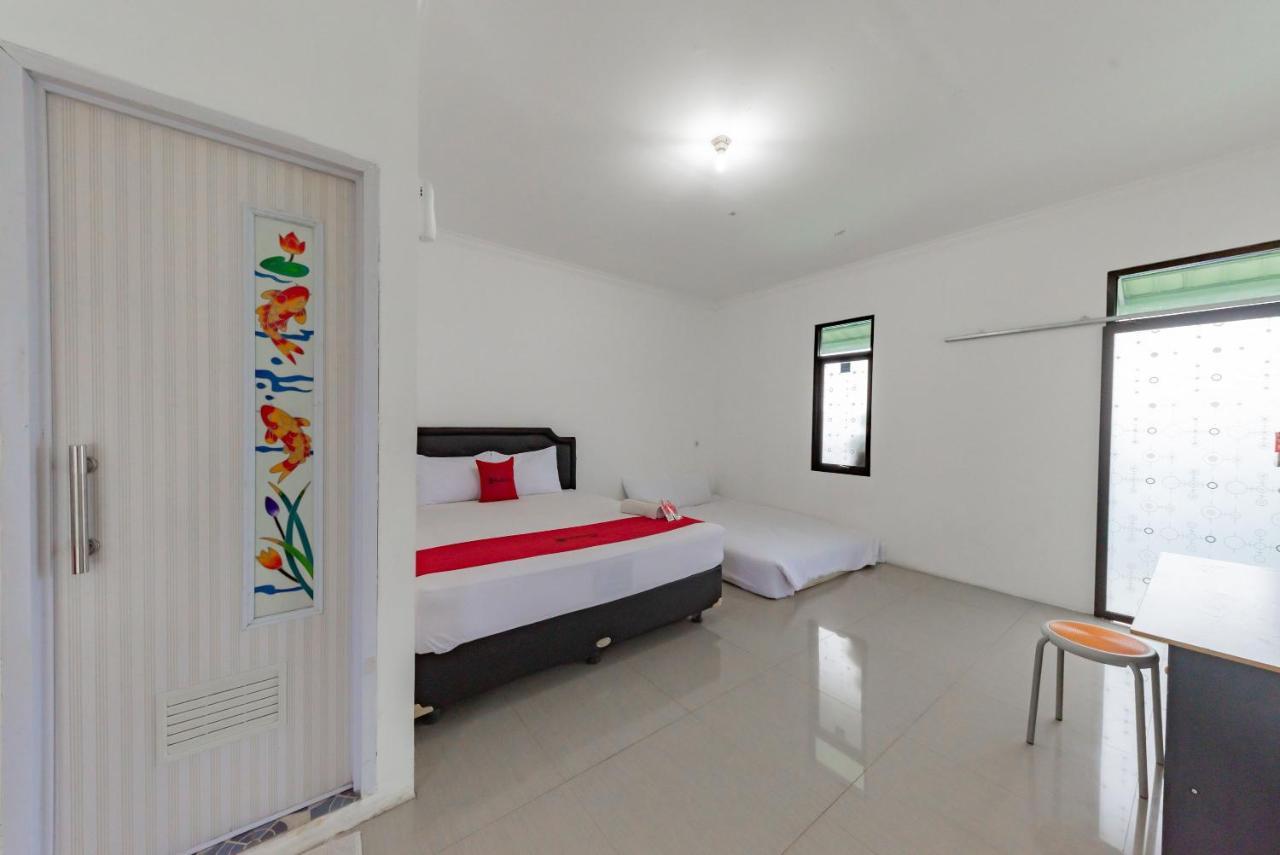 Reddoorz Resort Syariah @ Jaya Tirta Abadi Purwakarta Exterior photo