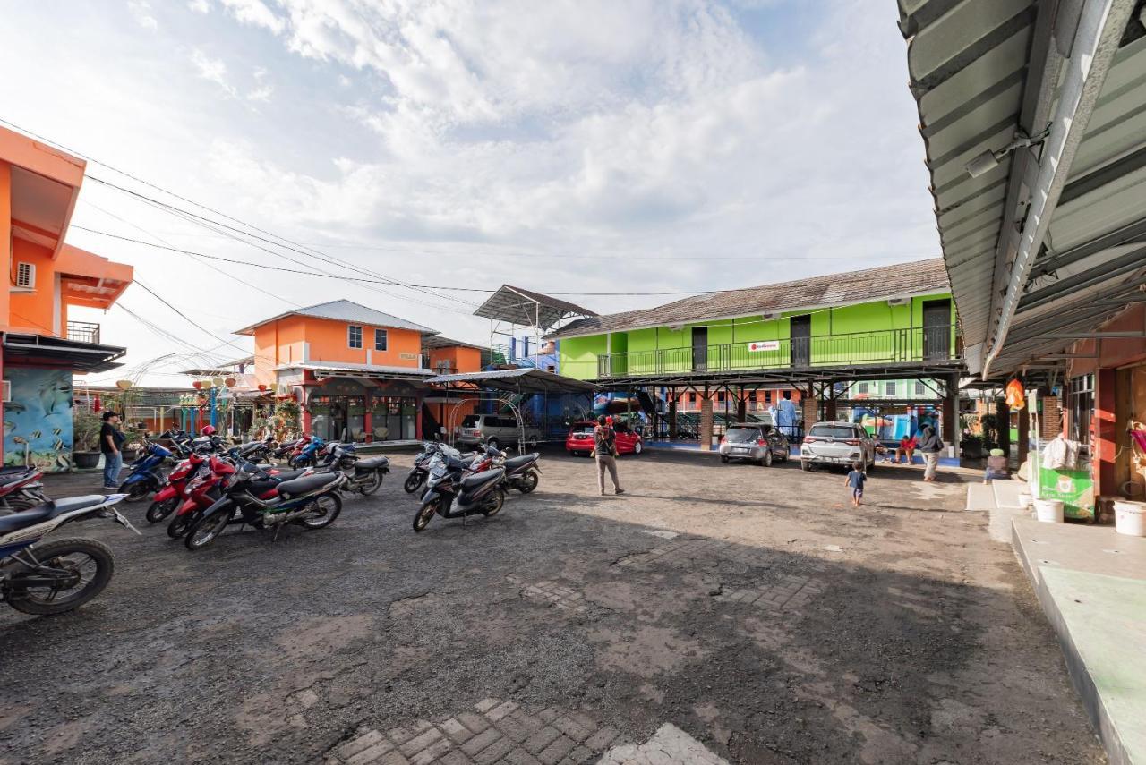 Reddoorz Resort Syariah @ Jaya Tirta Abadi Purwakarta Exterior photo